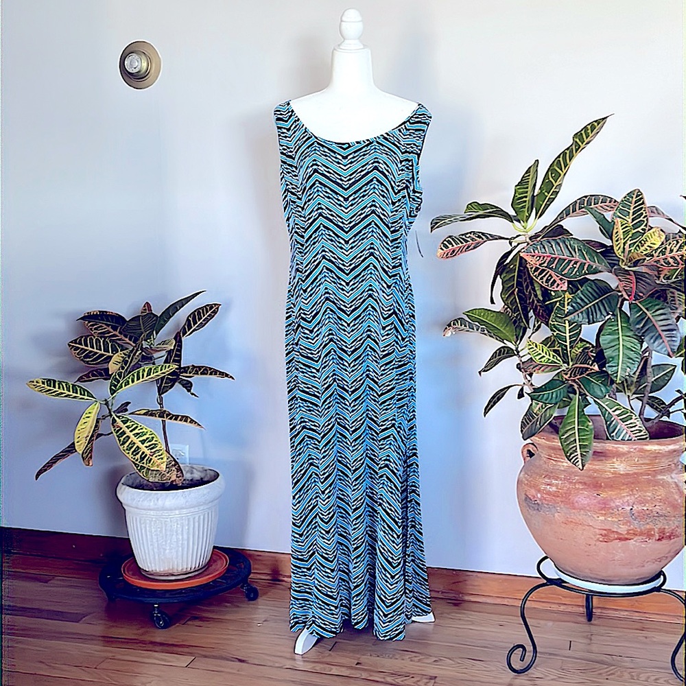 Womens Ronni Nicole Maxi dress size XXL